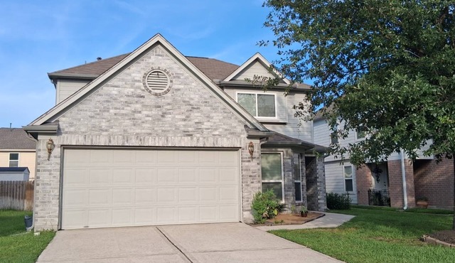 4 BR Family Home by Medical Center & Woodlands