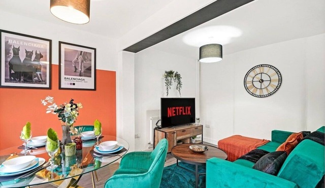 4 BR House, Next to Derby Royal, Free Parking