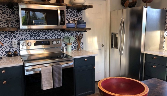 4 BR in old town w/ killer views. Sleeps up to 10.