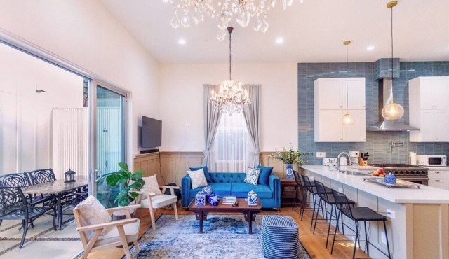 4 BR Luxury Designer Home Hot Tub, Parking Garage Near San Francisco UC Berkeley