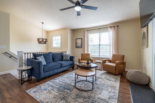 4-BR Modern Home Cartersville- 15 min from Lakepoint