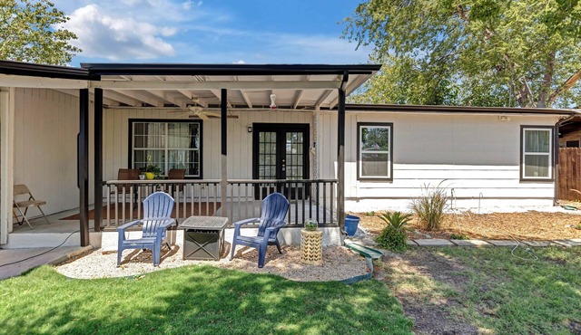 4 BR Near Lackland AFB- Family Friendly
