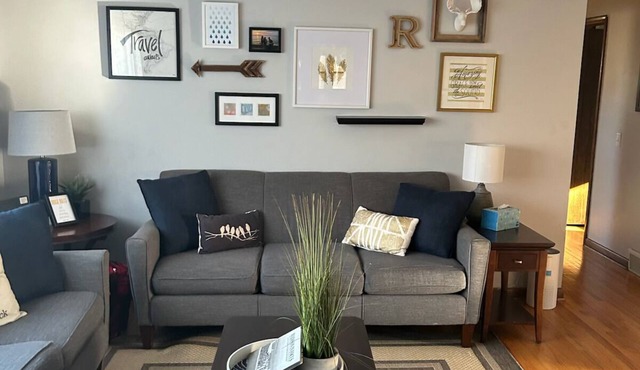 4 BR Ranch 1 Block From Lake Monona - Near UW, Hospitals, and Downtown Madison