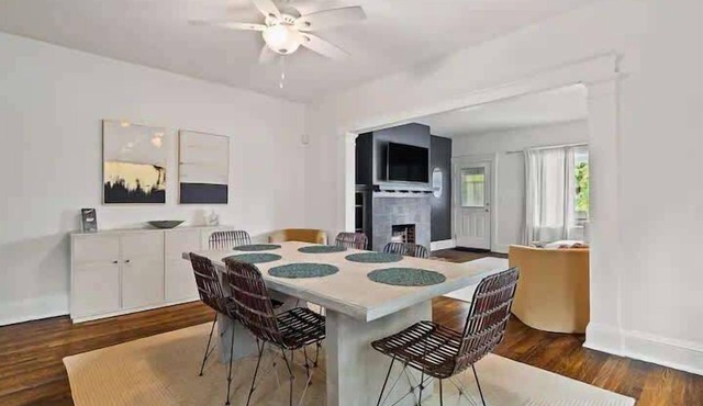 4-BR Retreat Near Lake & Downtown Cleveland