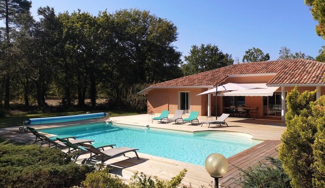 4-br villa with swimming pool in Messanges