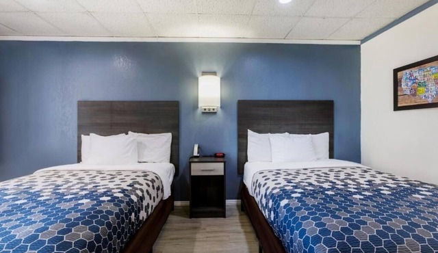4 Budget-Friendly Units Near Highway Junction | Parking Included, Pets Allowed