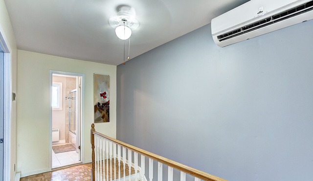4 Bedrooms house with pool & garden