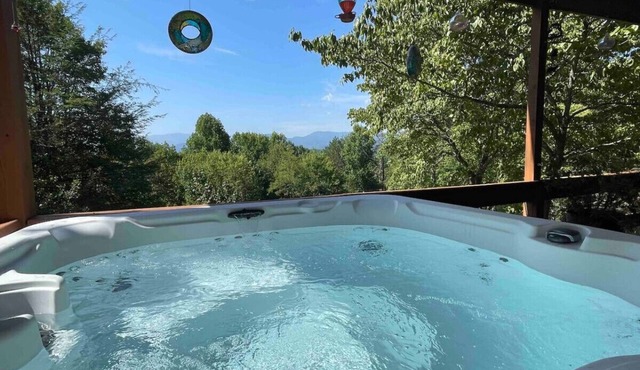 4 Cabins/Mountain Views/Jacuzzi/Wi-Fi/Large Groups