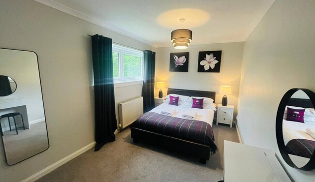 4 Caledonian Road near the town of Fort William