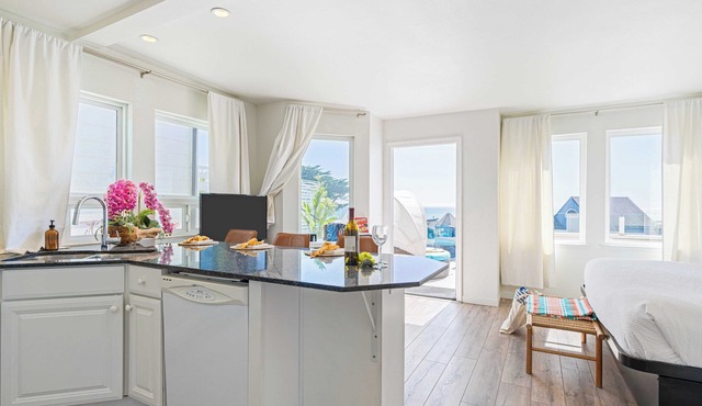 4 Cayucos Bungalows Steps to Beach, Sleeps 16, Pet Friendly