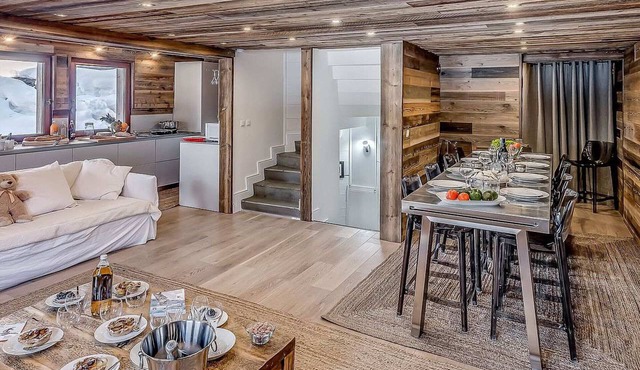 4* Chalet in Tignes - 6 Bedrooms, 6 Bathrooms - Parking, Fireplace, Sleeps 12