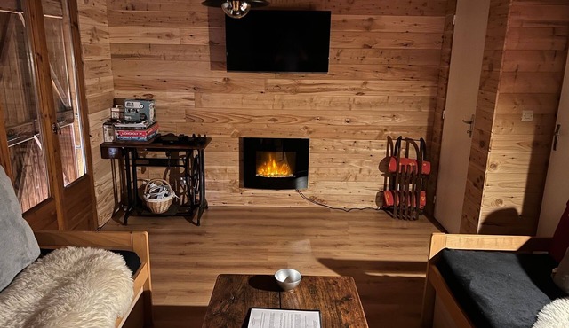 4 Chambres: 85 m2 + 35 m2 de Terrasse sur les Pistes: de 8 a 12 Personnes