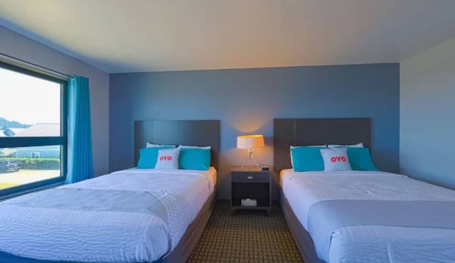 4 Charming Pet-Friendly Rooms Steps from Nye Beach Shops + Beautiful Shoreline