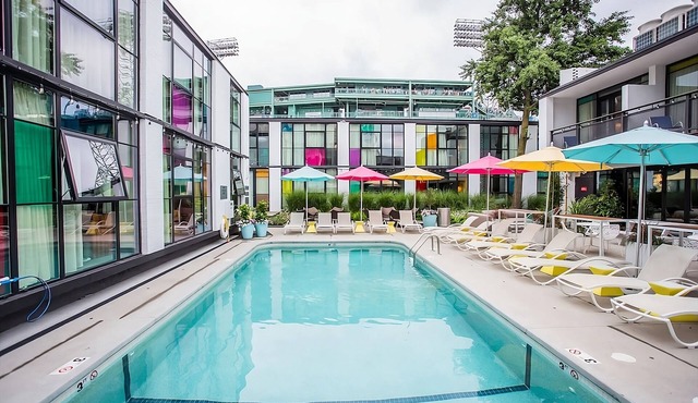 4 Convenient Units Minutes from Museum of Science! Pets Allowed, Valet Parking!