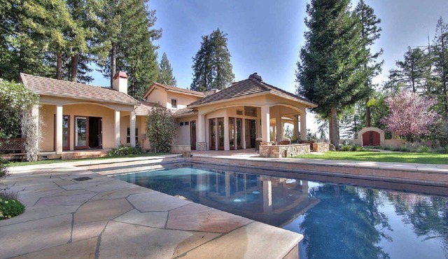 4 Couples or 2 Families, Private and Prime Location, Pool and Hot Tubnnnn