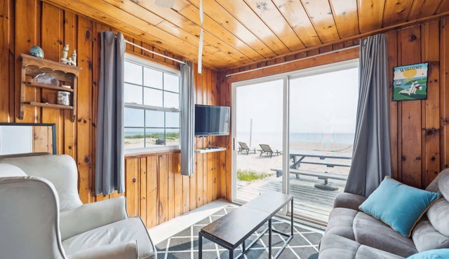 #4 | Cozy Classic Close to Beach