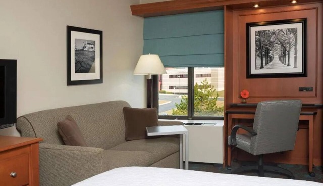4 Cozy, Budget-Friendly Rooms w/Complimentary Hot Breakfast & Onsite Parking