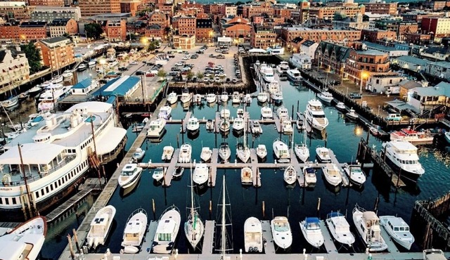 4 Cozy Units | Downtown Stay, Waterfront & Near Vibrant Old Port District
