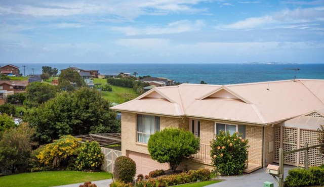 4 Dawn Parade Kianga