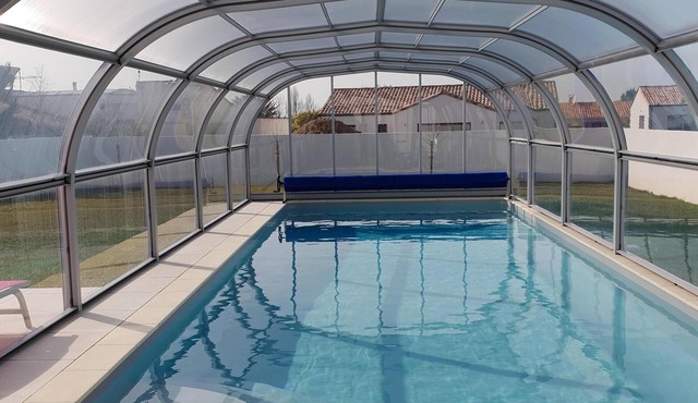 4 * FAMILY HOUSE WITH POOL