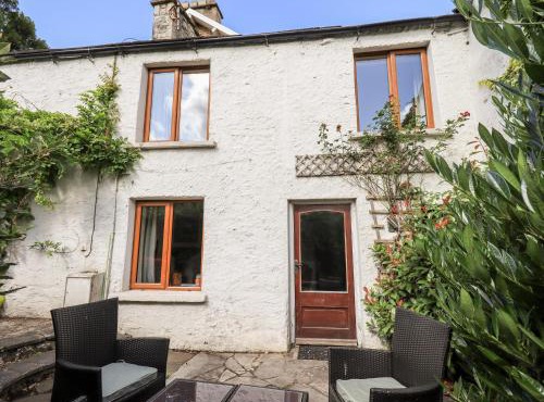 4 Greencross Cottages