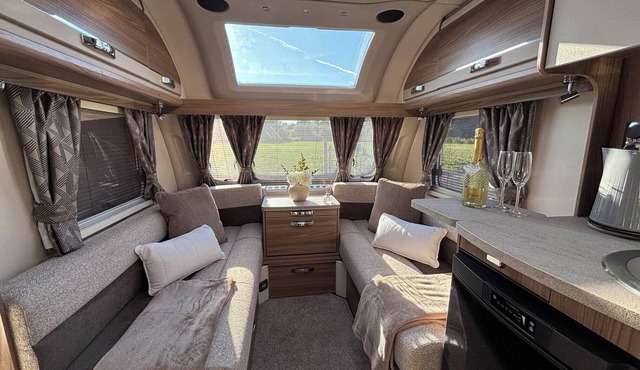 4 Guests - Pet Friendly - Durham Caravan Retreat