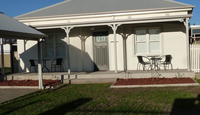 4 Havelock Street - central heritage home