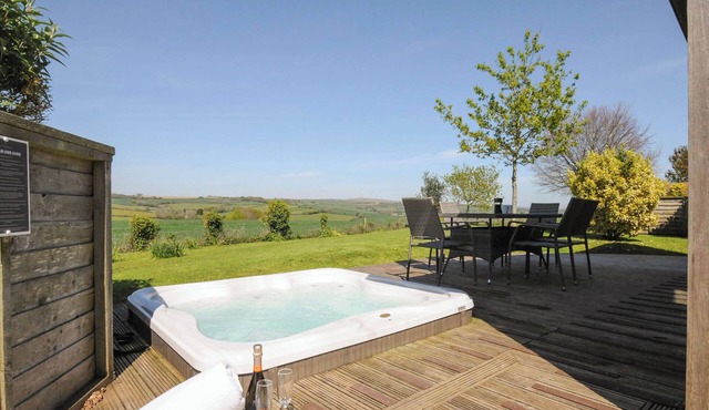 4 HORIZON VIEW, family friendly, luxury holiday cottage in Dobwalls