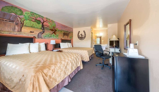4 Kimble County Rooms Ideal for Travelers Seeking Peace & Comfort | Free Parking