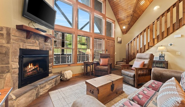 4 King Suites | Near Silver Dollar City