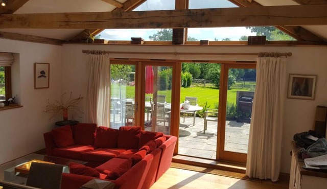 4 Kingsize Beds Ensuite - Sleeps 8-10 - Rural Contemporary Oak Framed House