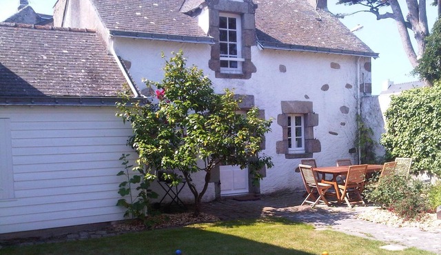 4* listed property full of character between Croisic and La Baule (2 bdrms)