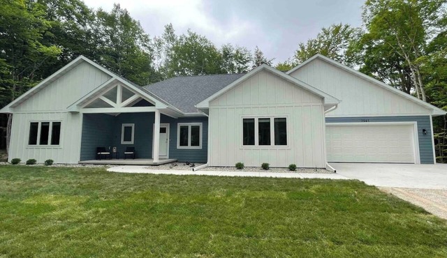 4 Master Suite Home Sleeps 12 w/Hot Tub in Door Co