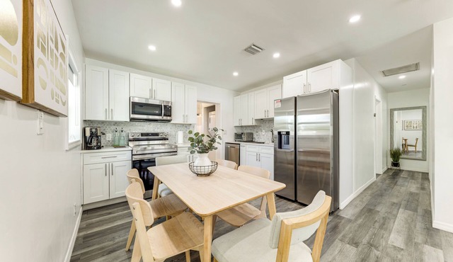 4 Mi to Beach: Home w/Patio in Fort Lauderdale!