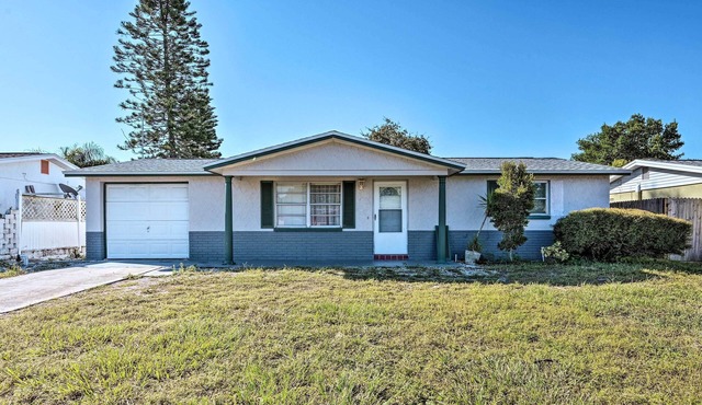 4 Mi to Beaches: Cozy Studio in Port Richey!