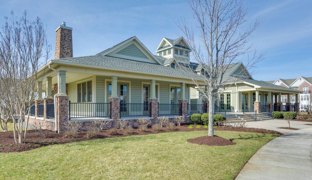 4 Mi to Beaches: Luxe Coastal Resort Condo