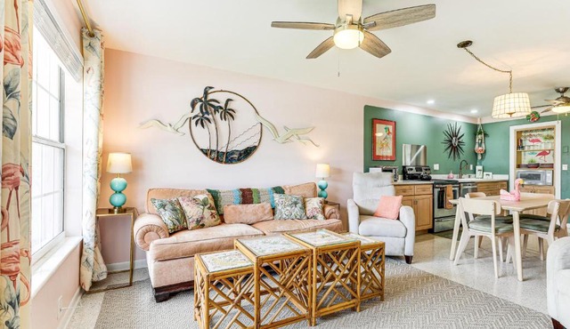 4 Mi to Beaches: Vibrant Stuart Villa w/Patio!