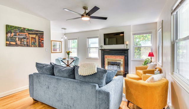 4 Mi to Clemson : Pet-Friendly Seneca Cottage