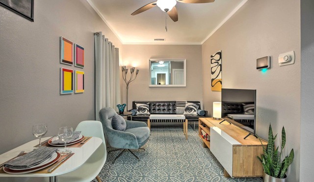 4 Mi to Dtwn: Dallas Gem w/Furnished Patio