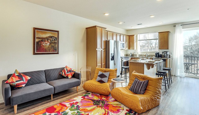 4 Mi to Dtwn: Family-Friendly Townhome in Reno