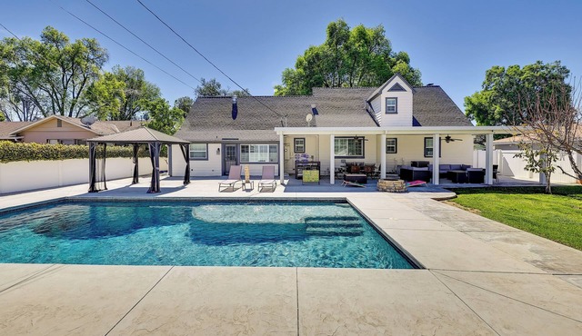 4 Mi to Dtwn: Riverside Gem w/Pool & Game Room