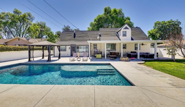 4 Mi to Dtwn Riverside Gem with Pool and Game Room