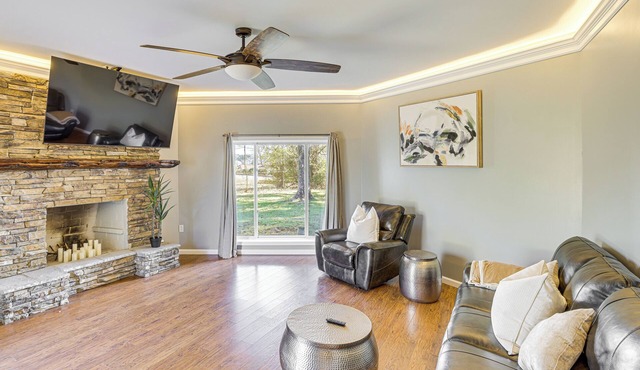 4 Mi to Dtwn Tuscaloosa: Home w/Cozy Den!