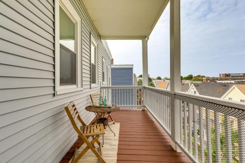 4 Mi to Fenway Park Pet-Friendly Dorchester Apt!