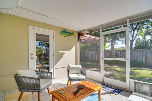 4 Mi to Indian Rocks Beach Quiet Family Escape!