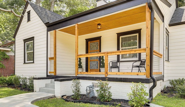 4 Mi to Int’l Soccer & Dtwn Fun: Modern ATL Home