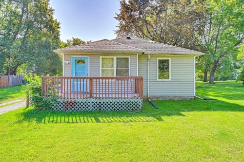 4 Mi to Lake Michigan Updated Benton Harbor Home!