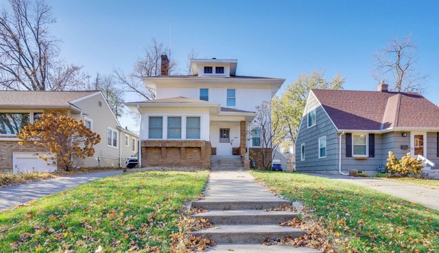 4 MI to Lakes: Comfy Family Home w/Yard!