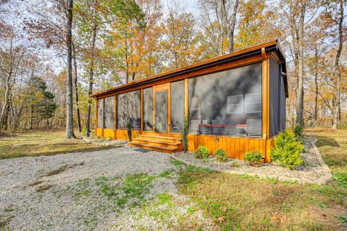 4 Mi to Mammoth Cave: Hand-Built Cabin on 70 Acres