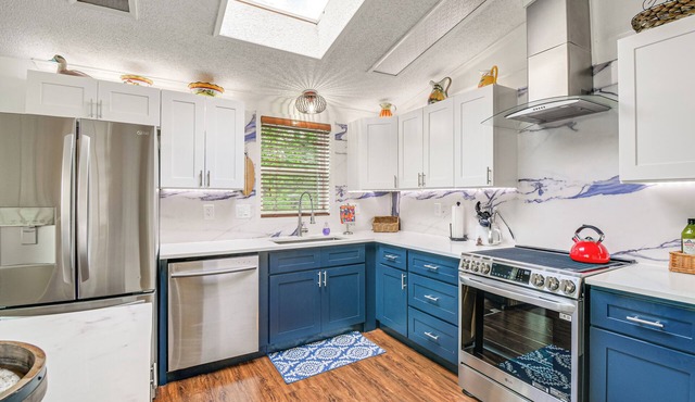 4 Mi to Marina: Bremerton Home w/Scenic Views!